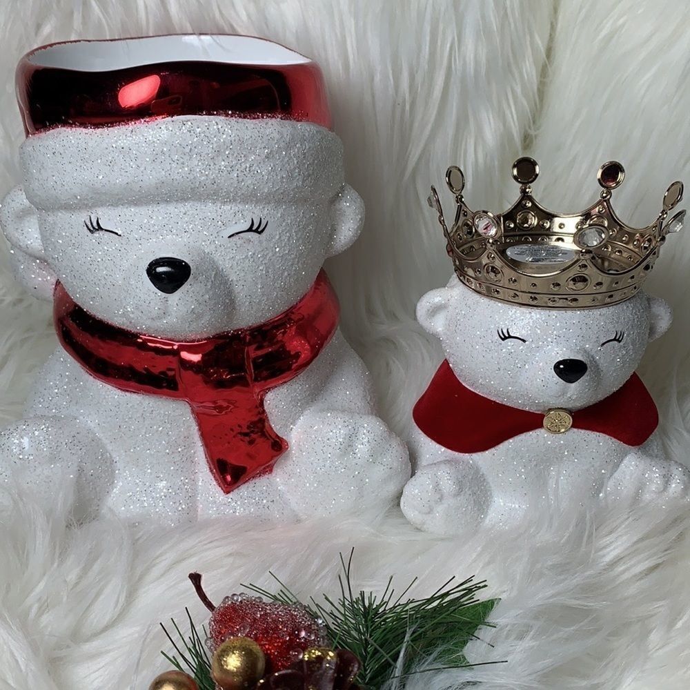 NWT- Bath And Body Works Polar Bear Candle Holders Set.